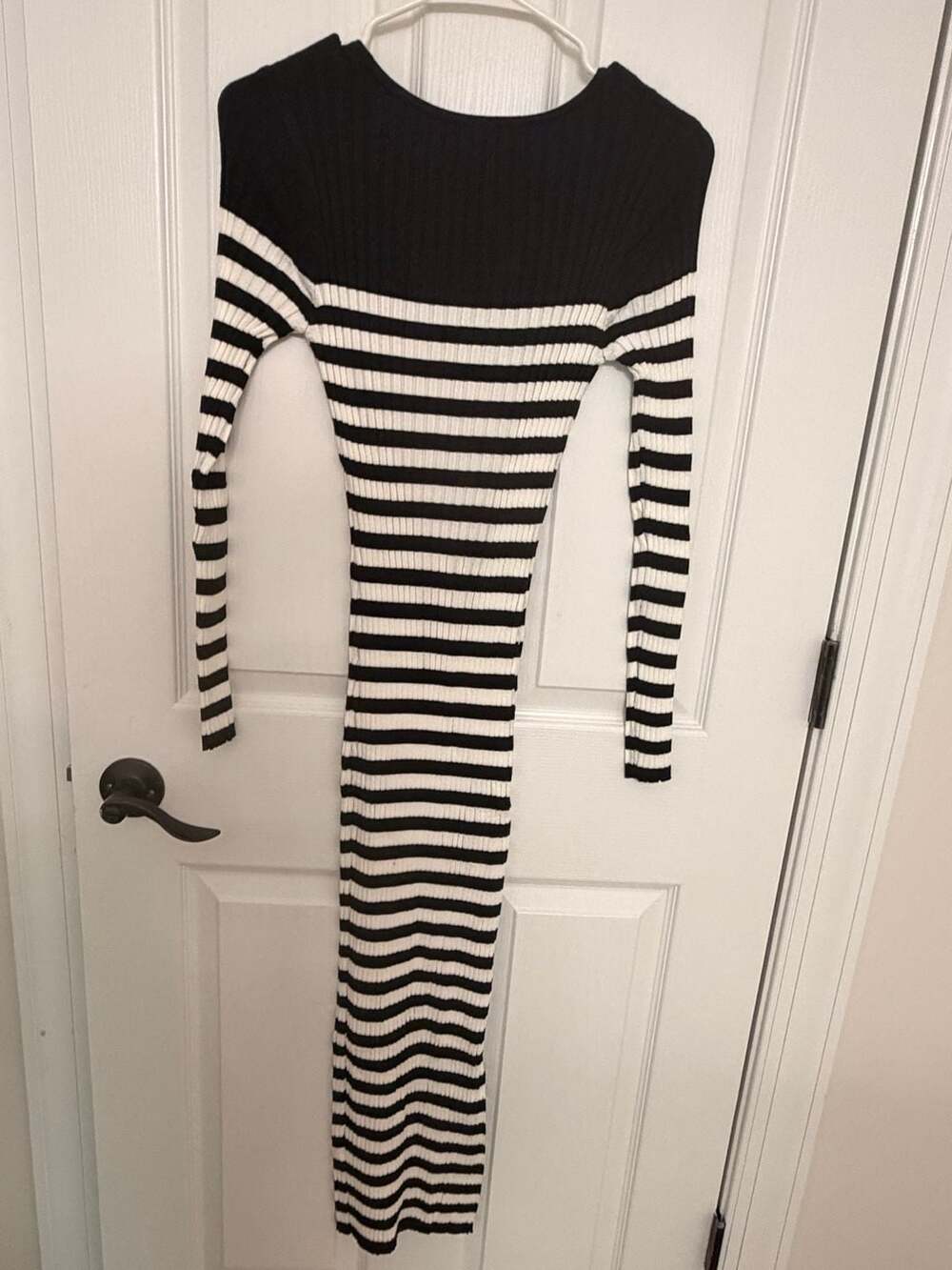 BOGO MEROKEETY Women's Size S Black and White Striped Knit Long Sleeve Midi Dres - Picture 6 of 6